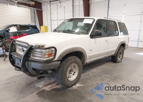 2000 Ford Explorer Xls z USA, uszkodzony, nr VIN 1FMZU72X1YZB29785